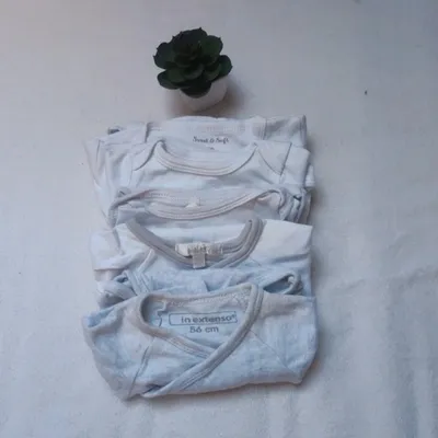 Lot 6 bodys longues manches mixte - taille 56/1 mois